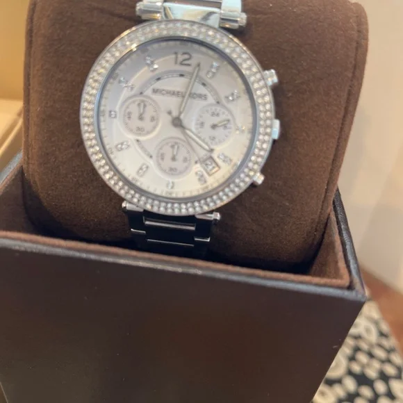 Watch - Picture 7 of 8